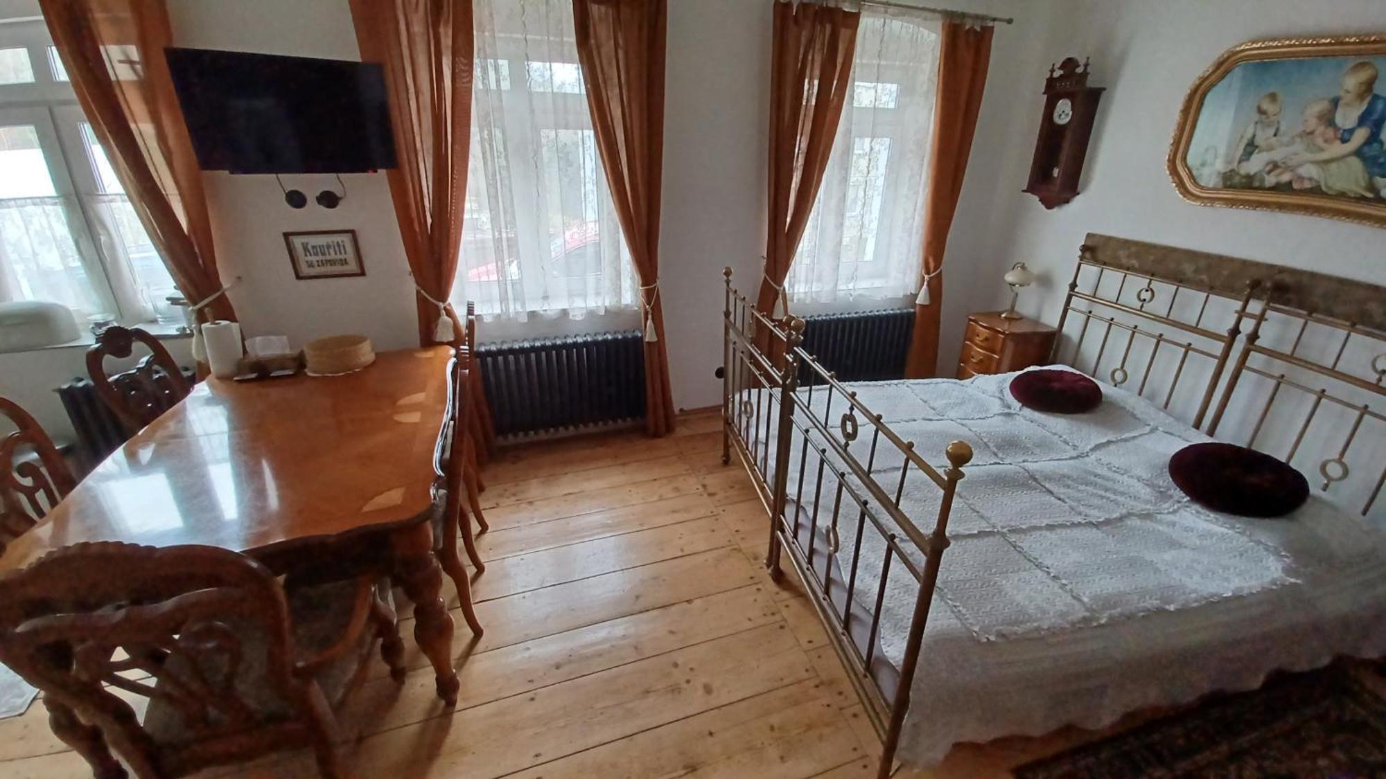 Zlata Leta - Apartmanovy Dum Яхимов Экстерьер фото